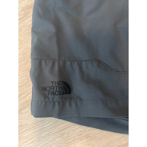 The North Face Men’s Paramount Active Short Gray Size 34 Lightweight Elastic - Picture 4 of 9